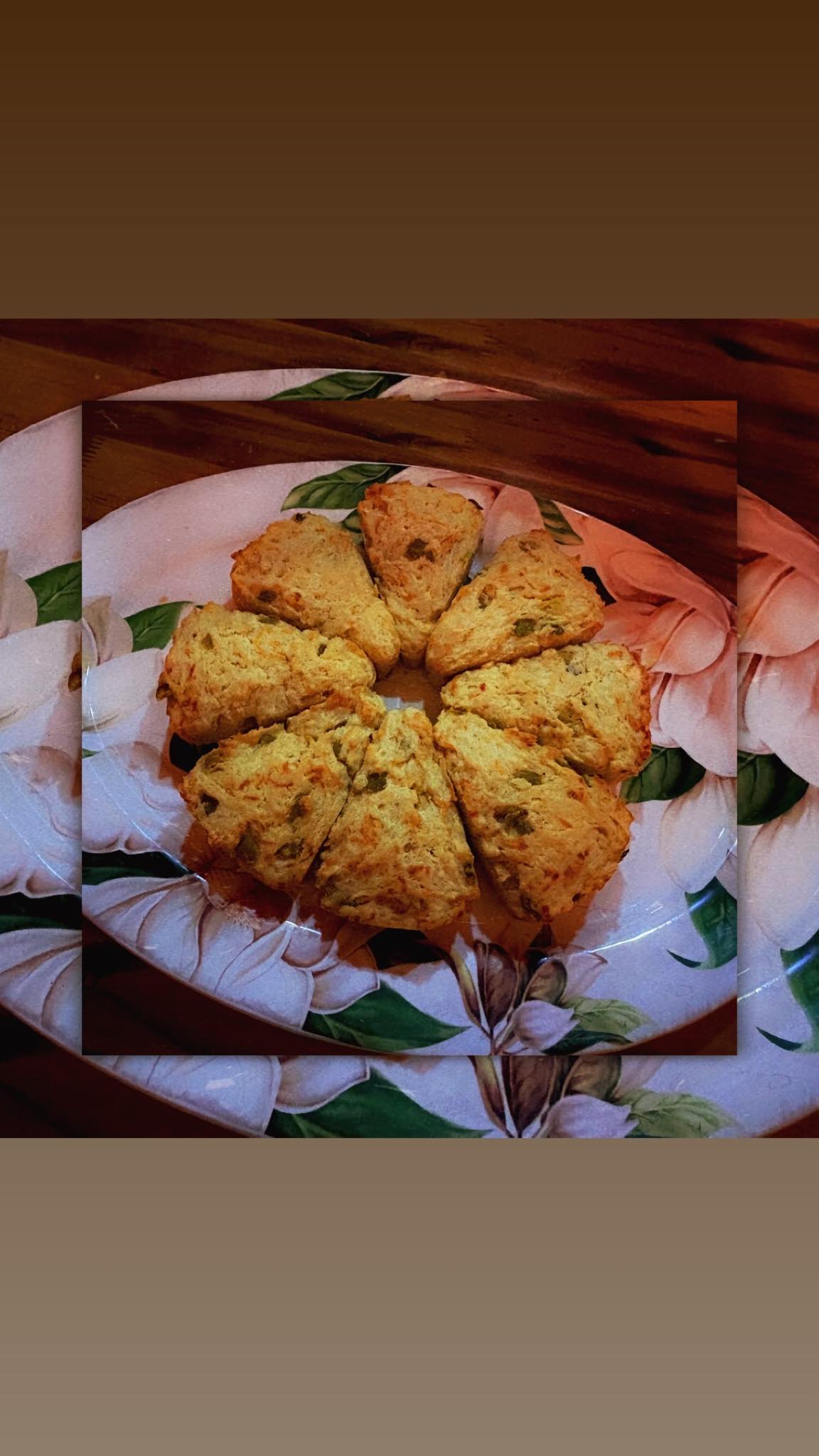 Western scones with cheddar and green chile